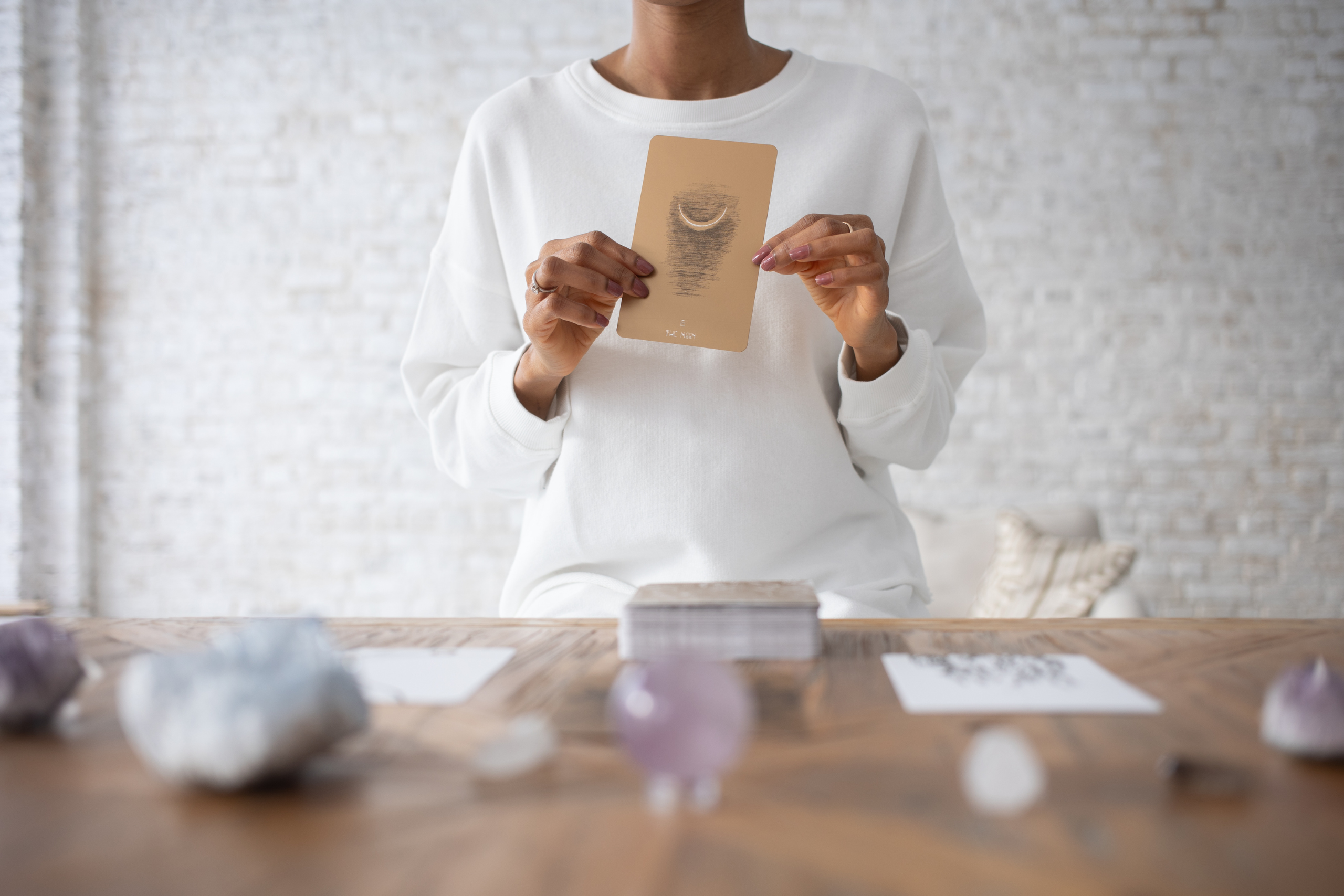 What to Expect from a Tarot Reading: Understanding Your Session Ahead